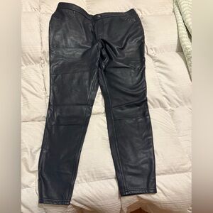 HUE Women's Navy Faux Leather Pants